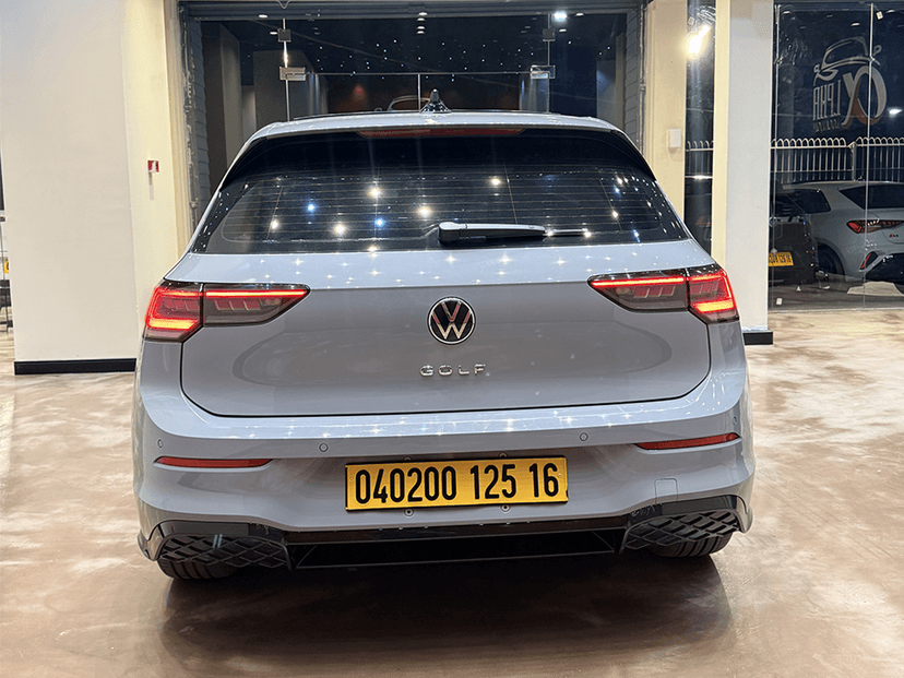 Volkswagen Golf 8.5 Gris Nardo — 4/4