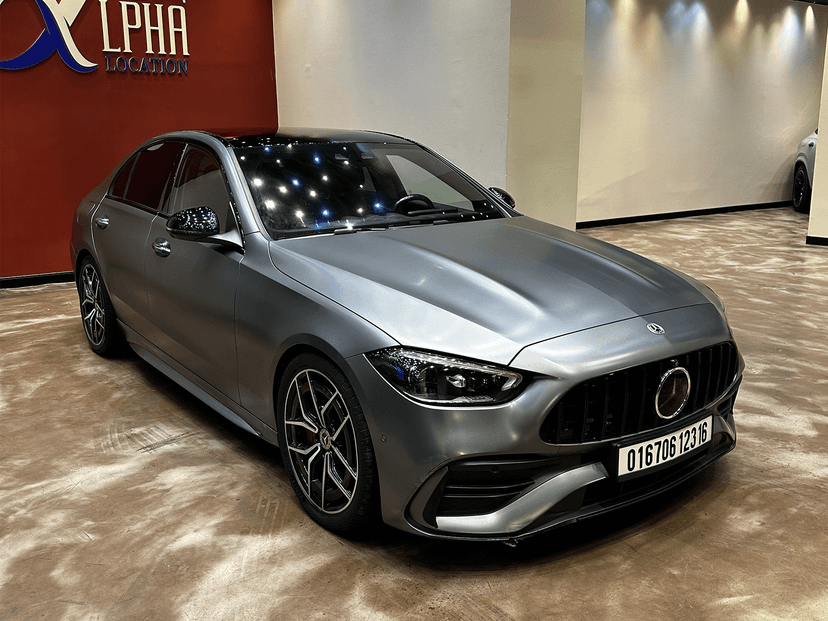 Mercedes Classe C 2023 Gris — 2/4