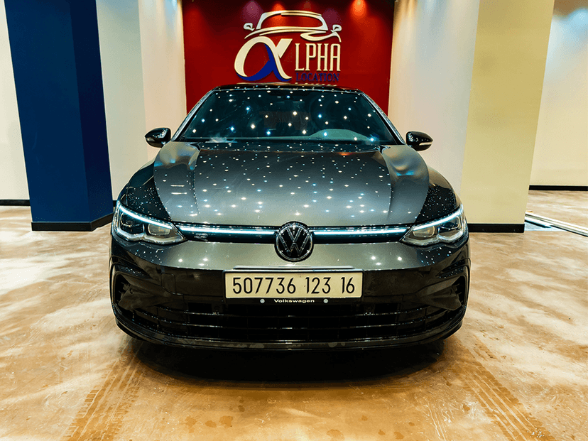 Volkswagen Golf 8 — 1/4